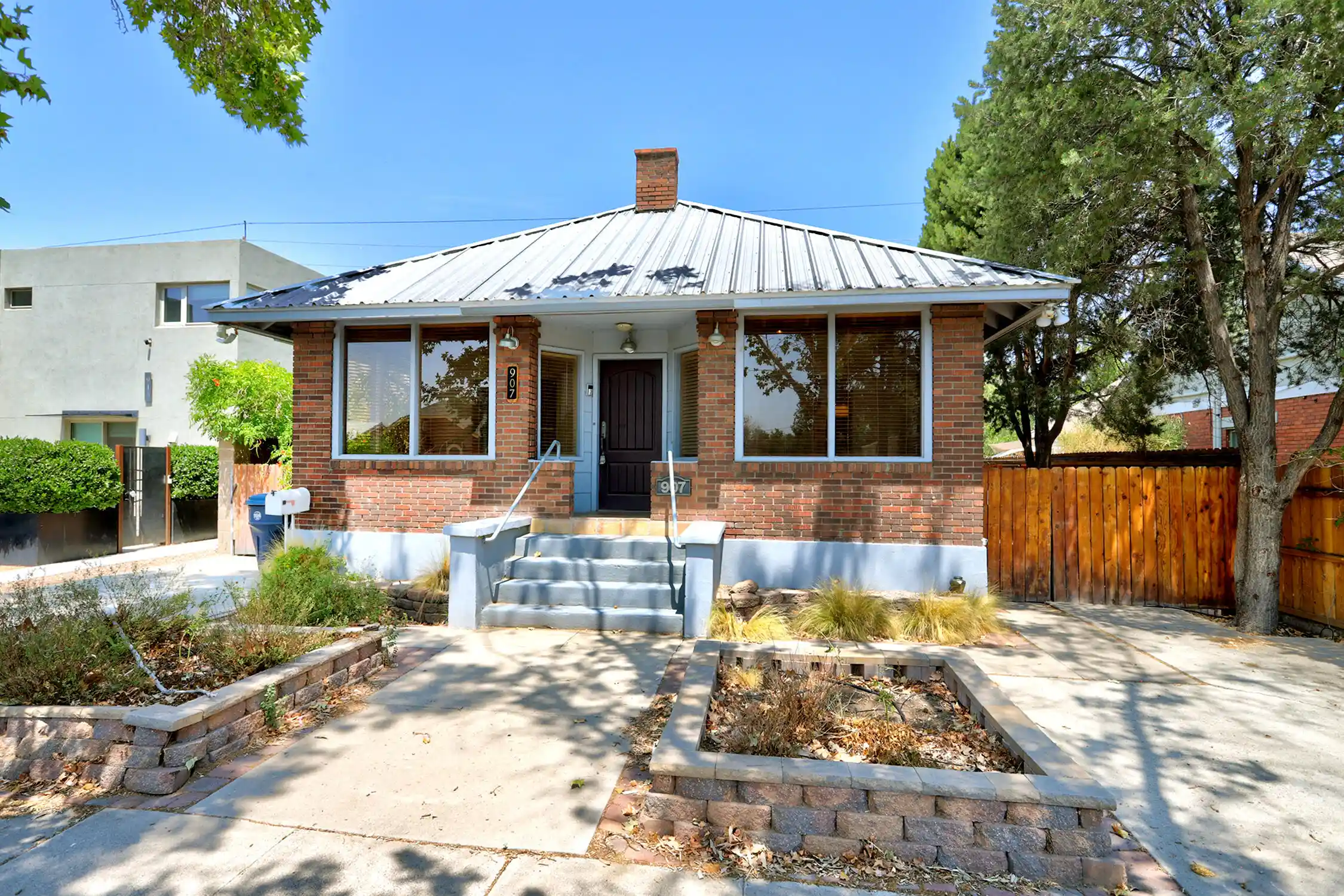 Photo 1 of Multi family home for sale at 907 Silver Ave Sw, Albuquerque, NM 87102 | MLS# 1109166 | Listing updated on 2026-10-13
