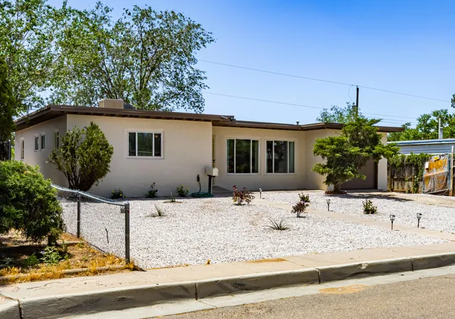 Photo 2 of Sale Pending at 4808 Ponderosa Ave Ne, Albuquerque, NM 87110 | MLS# 1109168 | Listing updated on 2026-08-28