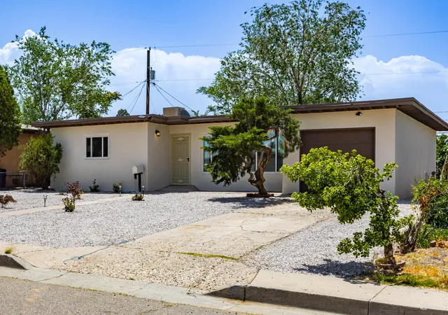 Photo 3 of Sale Pending at 4808 Ponderosa Ave Ne, Albuquerque, NM 87110 | MLS# 1109168 | Listing updated on 2026-08-28