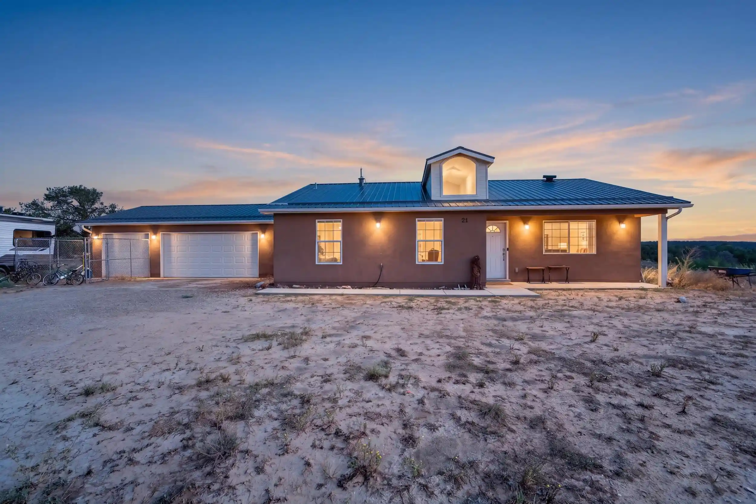 Photo 1 of Single family home for sale at 21 Trade Ct, Edgewood, NM 87015 | MLS# 1109173 | Listing updated on 2026-10-25