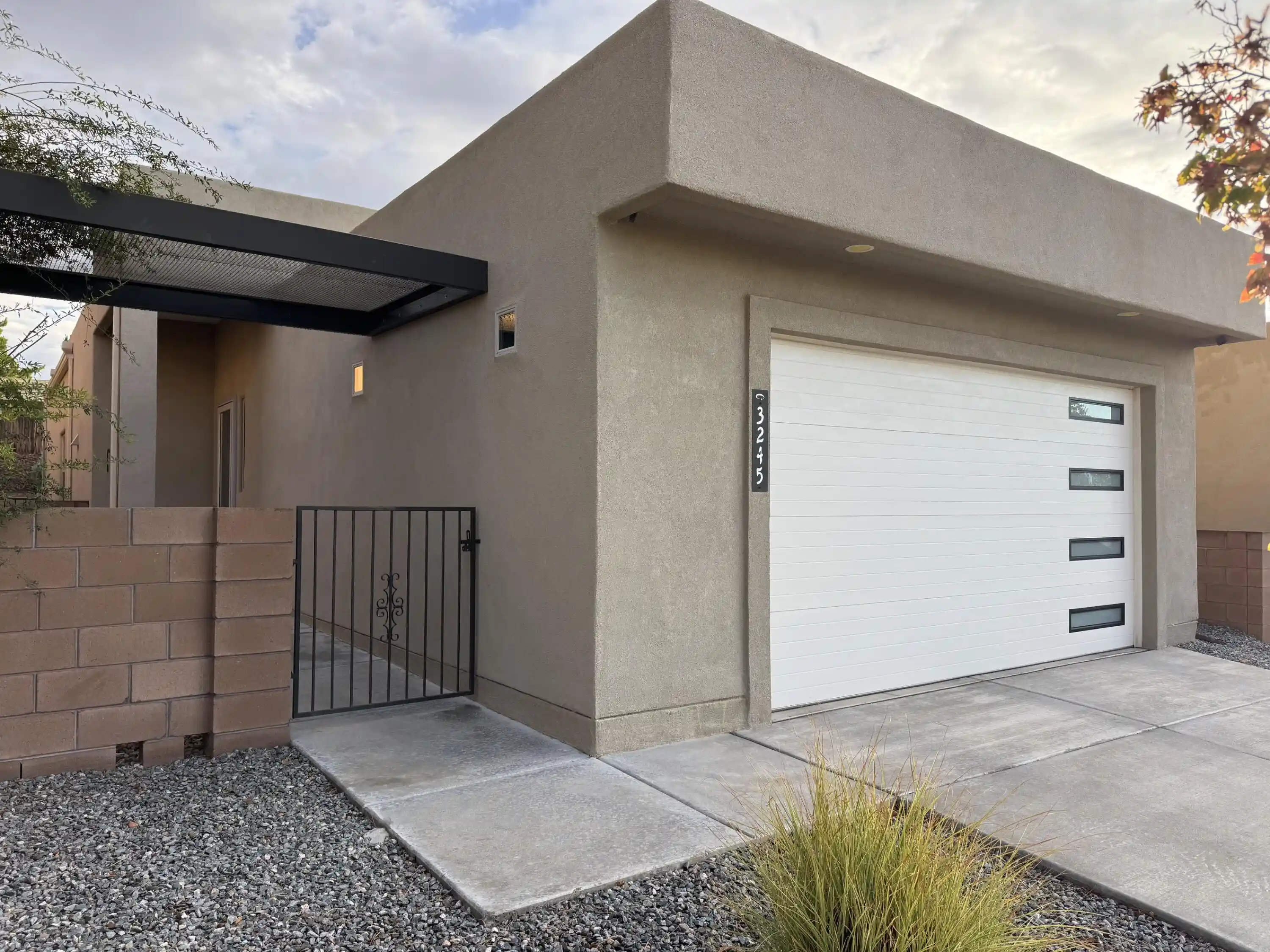 Photo 1 of Single family home for sale at 3245 Oakmount Dr Se, Rio Rancho, NM 87124 | MLS# 1109204 | Listing updated on 2026-10-24