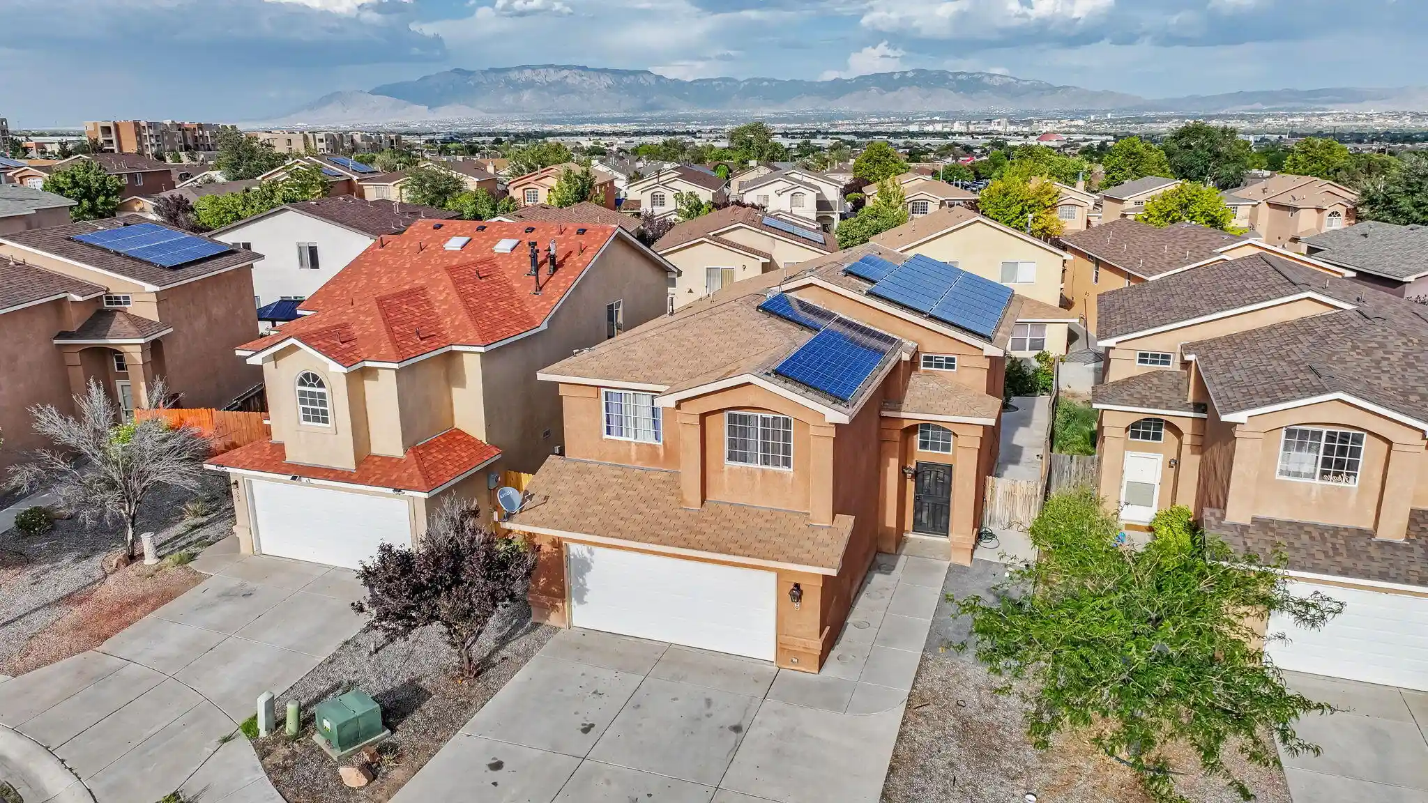 Photo 1 of Sale Pending at 500 Elohim Ct Nw, Albuquerque, NM 87121 | MLS# 1109208 | Listing updated on 2026-10-21