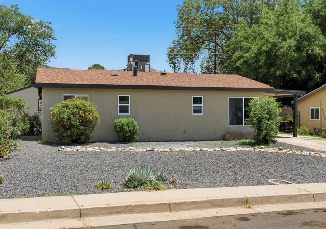 Photo 3 of Sale Pending at 1520 Martha St NE, Albuquerque, NM 87112 | MLS# 1109210 | Listing updated on 2026-08-24