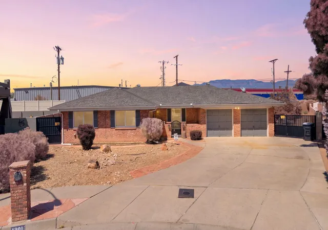 Photo 1 of Sale Pending at 1301 Ridgecrest Loop Se, Albuquerque, NM 87108 | MLS# 1109199 | Listing updated on 2026-08-24