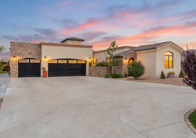 Photo 1 of Sale Pending at 1613 21st Avenue Se, Rio Rancho, NM 87124 | MLS# 1109228 | Listing updated on 2026-08-27