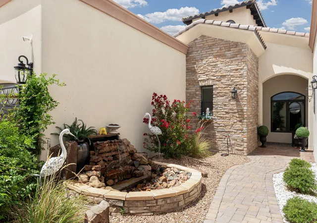 Photo 3 of Sale Pending at 1613 21st Avenue Se, Rio Rancho, NM 87124 | MLS# 1109228 | Listing updated on 2026-08-27