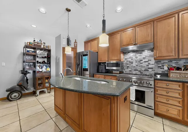 Photo 3 of Sale Pending at 1610 Western Hills Dr Se, Rio Rancho, NM 87124 | MLS# 1109231 | Listing updated on 2026-08-17