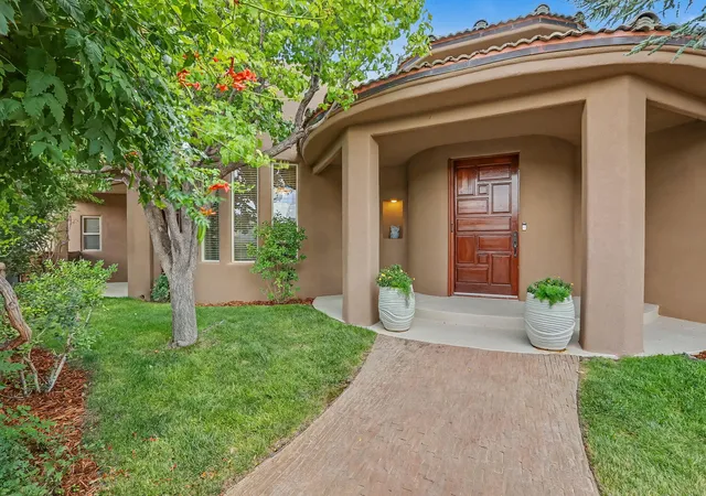 Photo 3 of Single family home for sale at 178 Loma Del Oro, Corrales, NM 87048 | MLS# 1109244 | Listing updated on 2026-10-07