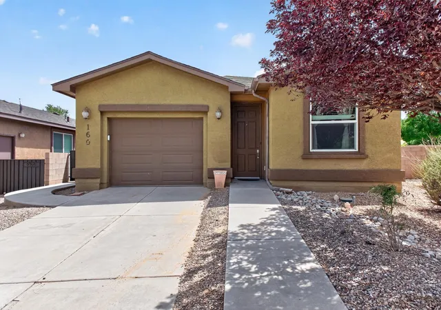 Photo 3 of Single family home for sale at 160 Zuni River Cir Sw, Los Lunas, NM 87031 | MLS# 1109247 | Listing updated on 2026-08-25