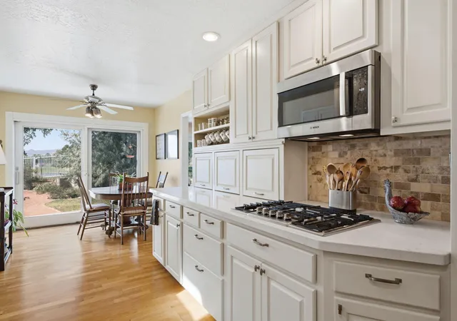 Photo 3 of Sale Pending at 814 Oveja Ct Se, Albuquerque, NM 87123 | MLS# 1109277 | Listing updated on 2026-08-22