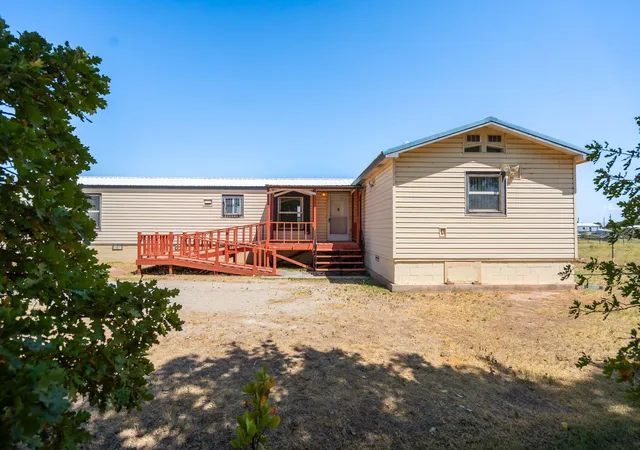 Photo 1 of Sale Pending at 8 Rancherita St, Los Lunas, NM 87031 | MLS# 1109284 | Listing updated on 2026-08-23