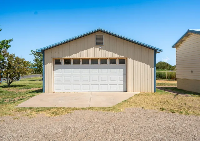 Photo 2 of Sale Pending at 8 Rancherita St, Los Lunas, NM 87031 | MLS# 1109284 | Listing updated on 2026-08-23