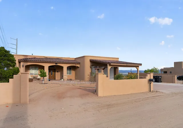 Photo 2 of Single family home for sale at 1000 13th Street Se, Rio Rancho, NM 87124 | MLS# 1109287 | Listing updated on 2026-08-17