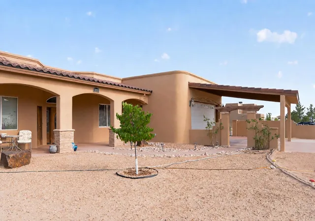 Photo 4 of Single family home for sale at 1000 13th Street SE, Rio Rancho, NM 87124 | MLS# 1109287 | Listing updated on 2026-08-17