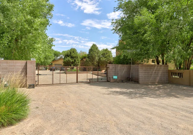 Photo 3 of Single family home for sale at 119 Rail Car Rd, Corrales, NM 87048 | MLS# 1109340 | Listing updated on 2026-08-18