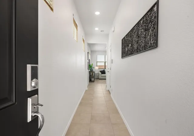 Photo 3 of Townhouse for sale at 8932 Mountain Ash Ave Sw, Albuquerque, NM 87121 | MLS# 1109362 | Listing updated on 2026-08-18