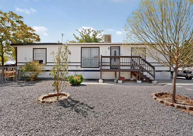 Photo 2 of Manufactured home for sale at 6816 San Francisco Rd Ne, Albuquerque, NM 87109 | MLS# 1109422 | Listing updated on 2026-08-19