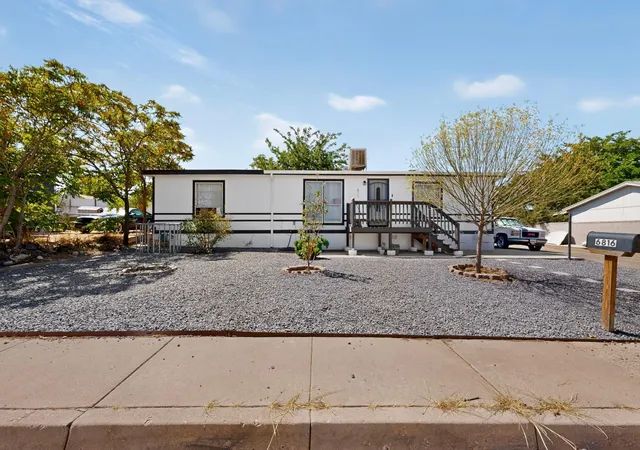 Photo 3 of Manufactured home for sale at 6816 San Francisco Rd Ne, Albuquerque, NM 87109 | MLS# 1109422 | Listing updated on 2026-08-19