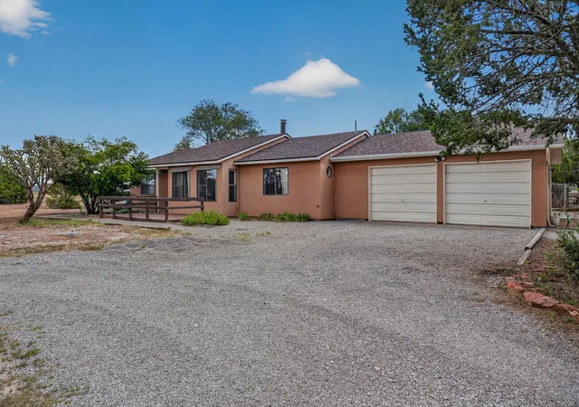 Photo 2 of Sale Pending at 10 Autumn Ct, Edgewood, NM 87015 | MLS# 1109482 | Listing updated on 2026-08-24