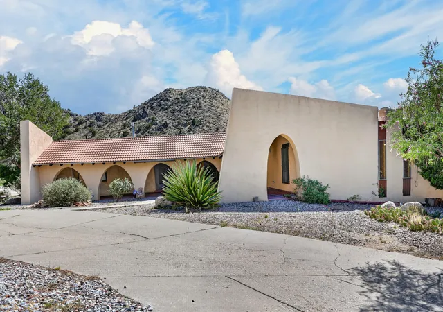 Photo 3 of Single family home for sale at 13620 Cedarbrook Ave NE, Albuquerque, NM 87111 | MLS# 1109520 | Listing updated on 2026-10-06
