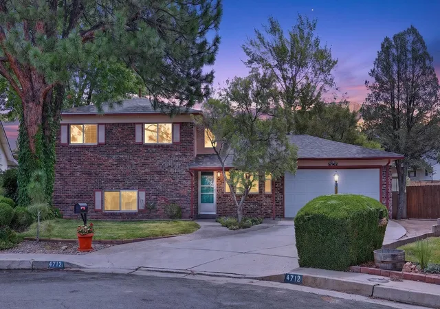 Photo 2 of Sale Pending at 4712 Oahu Dr Ne, Albuquerque, NM 87111 | MLS# 1109534 | Listing updated on 2026-08-25