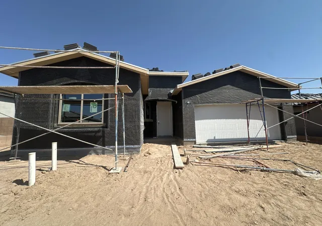 Photo 2 of Sale Pending at 1348 Valle Vista Ct Nw, Los Lunas, NM 87031 | MLS# 1109435 | Listing updated on 2026-09-01
