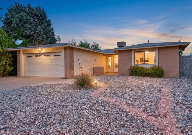 Photo 2 of Sale Pending at 4917 Chisholm Trl Nw, Albuquerque, NM 87120 | MLS# 1109587 | Listing updated on 2026-08-24
