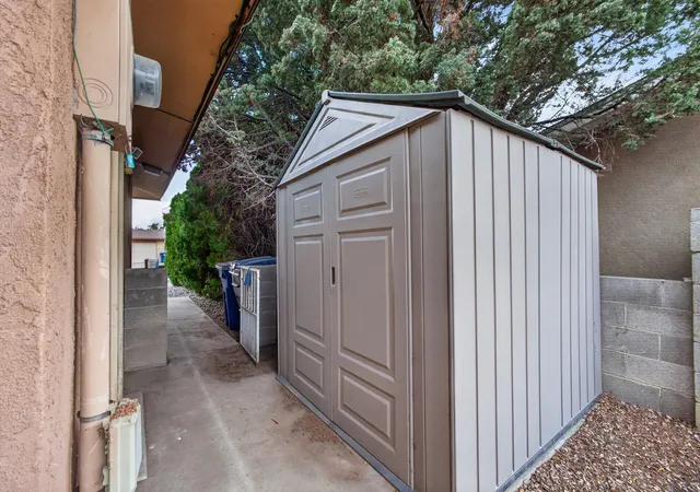 Photo 38 of Sale Pending at 4917 Chisholm Trl Nw, Albuquerque, NM 87120 | MLS# 1109587 | Listing updated on 2026-08-24