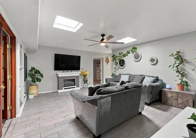 Photo 4 of Sale Pending at 308 62Nd St Nw, Albuquerque, NM 87105 | MLS# 1109631 | Listing updated on 2026-08-29