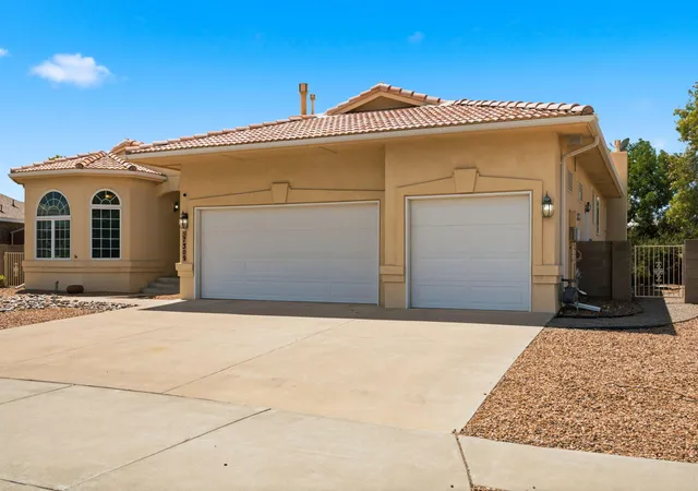 Photo 3 of Sale Pending at 7309 Sardinia Dr Ne, Albuquerque, NM 87122 | MLS# 1109671 | Listing updated on 2026-08-27