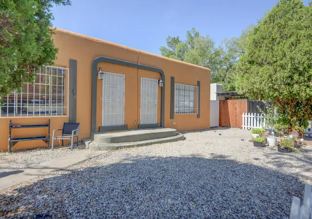 Photo 2 of Multi family home for sale at 1216 Coal Ave Sw, Albuquerque, NM 87102 | MLS# 1109687 | Listing updated on 2026-08-23