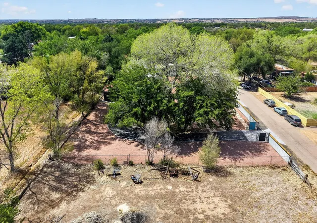 Photo 3 of Sale Pending at 432 Mockingbird Ln, Corrales, NM 87048 | MLS# 1109689 | Listing updated on 2026-09-25