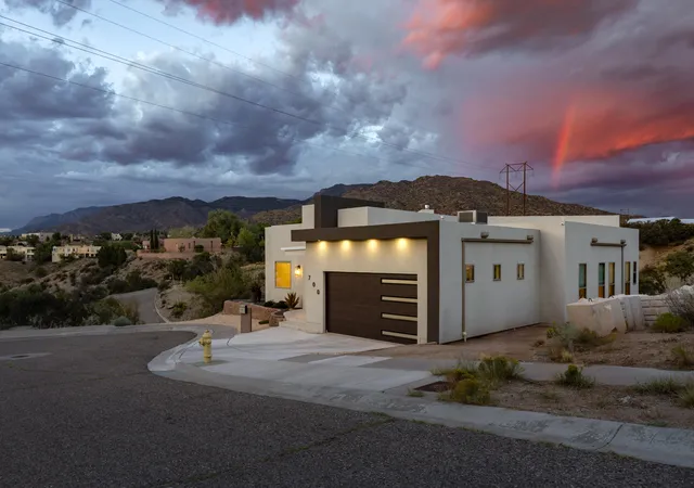 Photo 1 of Sale Pending at 700 Winterwood Pl Se, Albuquerque, NM 87123 | MLS# 1109694 | Listing updated on 2026-08-26