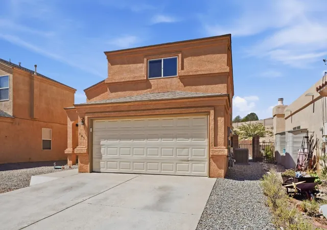 Photo 2 of Single family home for sale at 105 Latigo Trl Se, Rio Rancho, NM 87124 | MLS# 1109691 | Listing updated on 2026-08-23