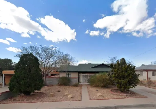 Photo 1 of Single family home for sale at 2917 Sierra Dr Ne, Albuquerque, NM 87110 | MLS# 1109764 | Listing updated on 2026-08-25