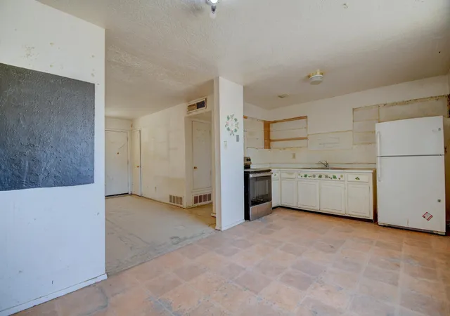 Photo 4 of Sale Pending at 4704 Norma Dr Ne, Albuquerque, NM 87109 | MLS# 1109771 | Listing updated on 2026-10-05