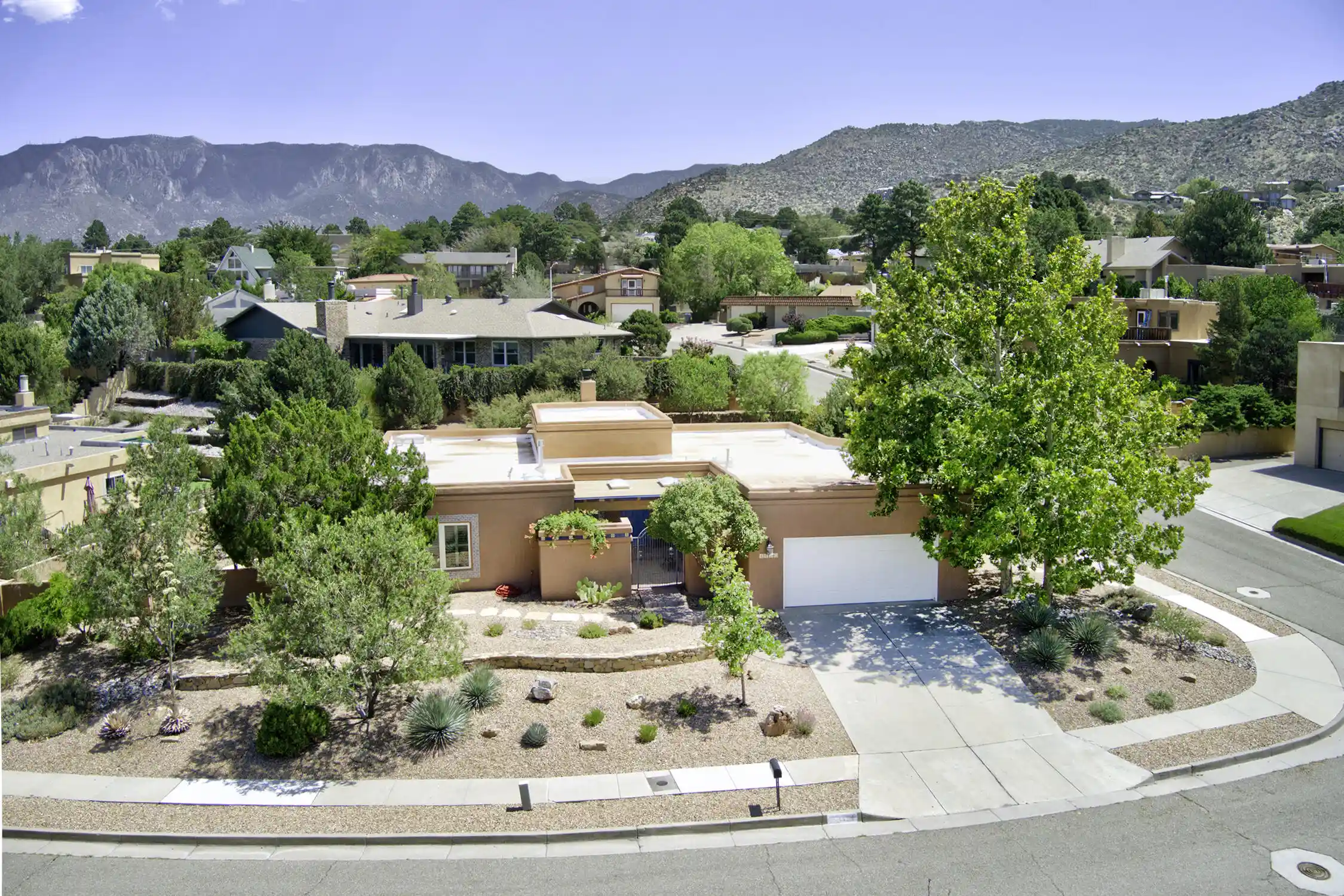Photo 1 of Sale Pending at 4420 Sherre Dr Ne, Albuquerque, NM 87111 | MLS# 1109800 | Listing updated on 2026-10-21