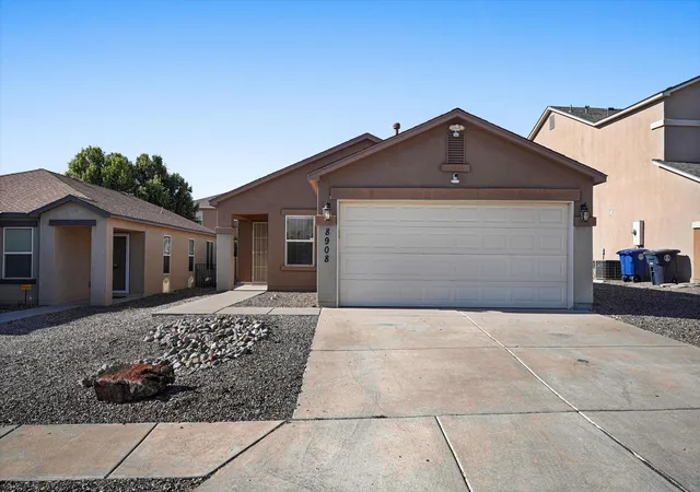 Photo 2 of Single family home for sale at 8908 Hatteras Pl Nw, Albuquerque, NM 87121 | MLS# 1109755 | Listing updated on 2026-08-29