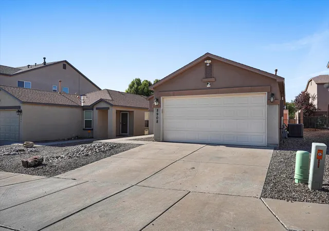 Photo 3 of Single family home for sale at 8908 Hatteras Pl Nw, Albuquerque, NM 87121 | MLS# 1109755 | Listing updated on 2026-08-29