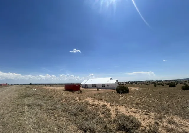 Photo 2 of Single family home for sale at 34 Rory Rd, Edgewood, NM 87015 | MLS# 1109818 | Listing updated on 2026-08-26