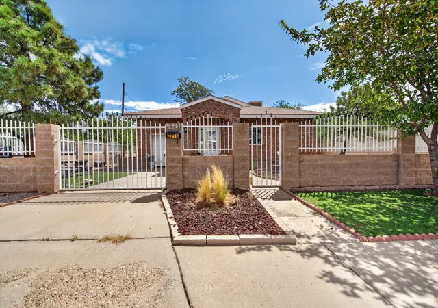 Photo 4 of Single family home for sale at 2216 E Commercial St Ne, Albuquerque, NM 87102 | MLS# 1109827 | Listing updated on 2026-10-01