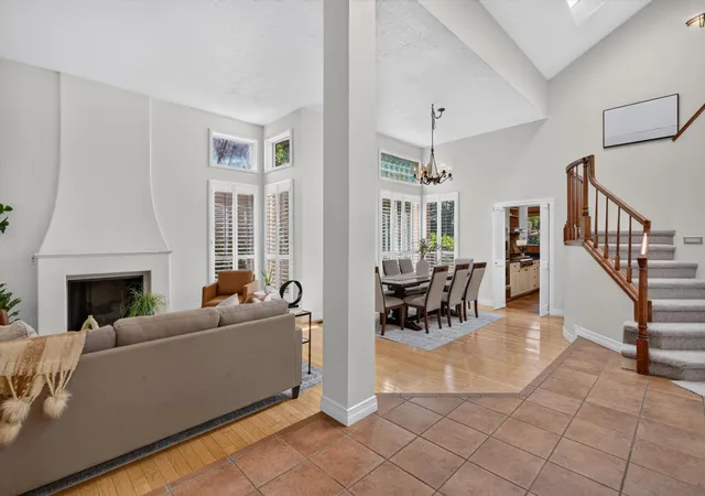 Photo 3 of Sale Pending at 11316 Woodmar Ln Ne, Albuquerque, NM 87111 | MLS# 1109835 | Listing updated on 2026-08-28