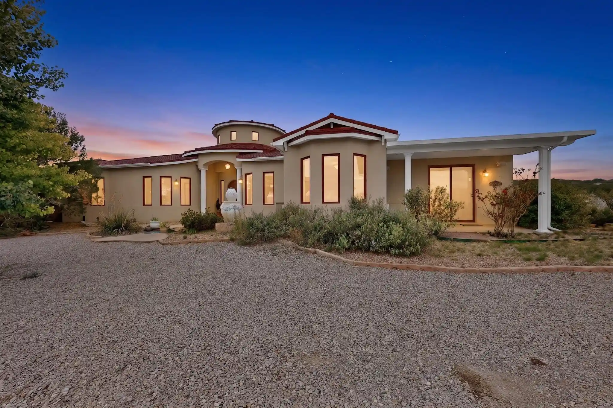 Photo 1 of Sale Pending at 7 Stonebrook Ct, Tijeras, NM 87059 | MLS# 1109839 | Listing updated on 2026-10-21
