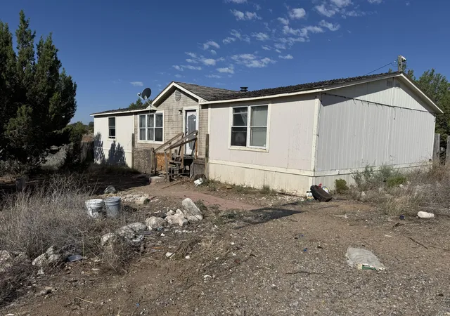 Photo 1 of Sale Pending at 3 White Dove Ct, Moriarty, NM 87035 | MLS# 1109931 | Listing updated on 2026-08-27