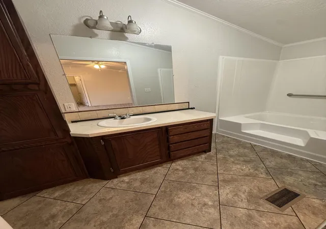 Photo 3 of Manufactured home for sale at 832 Trading Post Trl Se, Albuquerque, NM 87123 | MLS# 1109936 | Listing updated on 2026-08-27