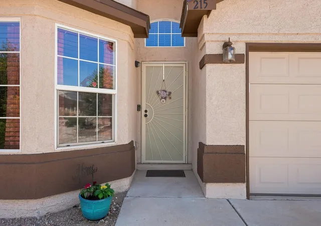 Photo 3 of Sale Pending at 215 Boot Hill Loop Sw, Los Lunas, NM 87031 | MLS# 1109938 | Listing updated on 2026-09-01