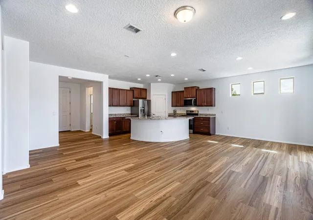 Photo 4 of Single family home for sale at 9200 Sugar Creek Ln Nw, Albuquerque, NM 87120 | MLS# 1109952 | Listing updated on 2026-08-28