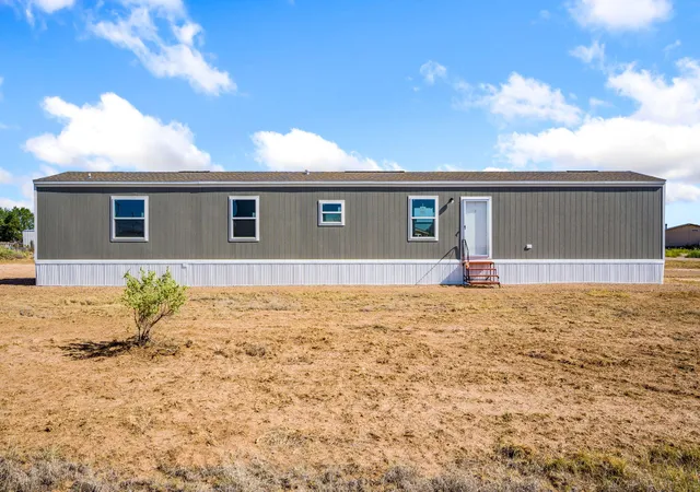 Photo 1 of Manufactured home for sale at 1 Montana Ct, Moriarty, NM 87035 | MLS# 1109972 | Listing updated on 2026-08-28