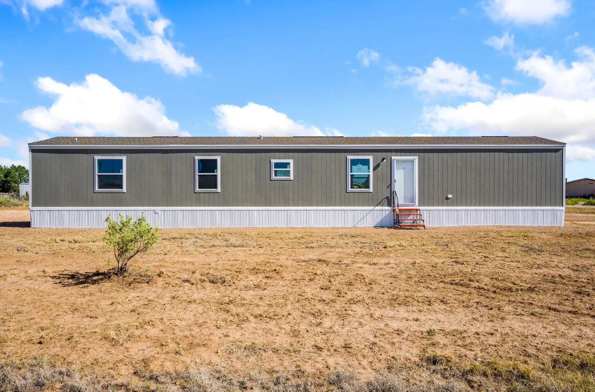 Photo 1 of Sale Pending at 1 Montana Ct, Moriarty, NM 87035 | MLS# 1109972 | Listing updated on 2026-10-21