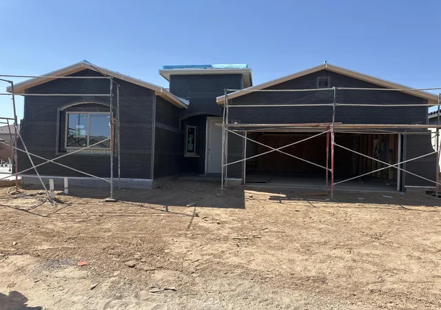 Photo 3 of Single family home for sale at 1637 Valle De Colores St Nw, Los Lunas, NM 87031 | MLS# 1109875 | Listing updated on 2026-08-28